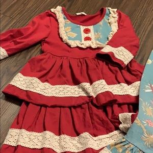 Dress tunic with leggings.